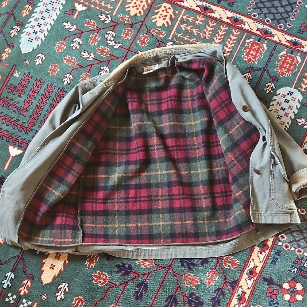 L.L. Bean Vintage Sage Green Barn Jacket with Tan Corduroy Trim - Picture 4 of 8